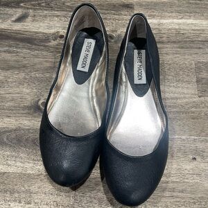 Steve Madden Women's Black Classic Ballet Flats